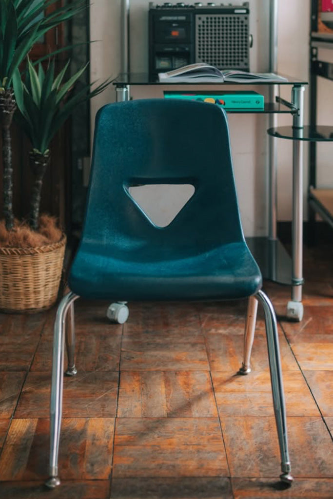 VIRCO スタッキングチェア