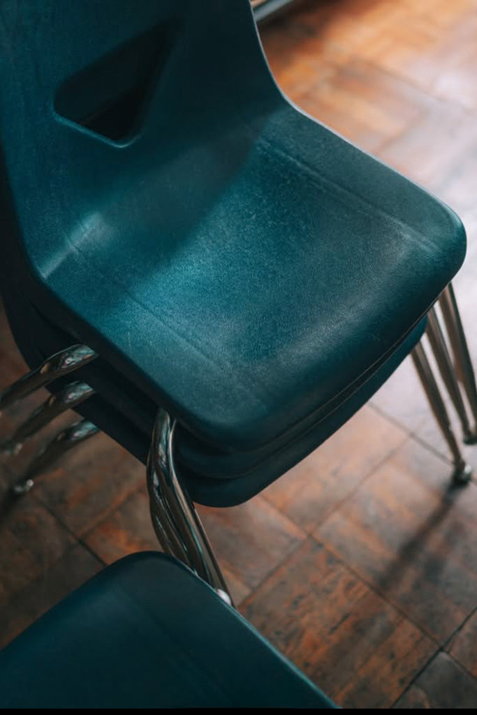 VIRCO スタッキングチェア