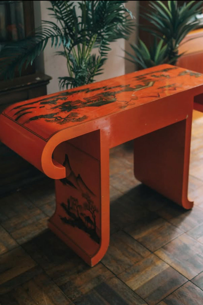 中国製オレンジのコンソール