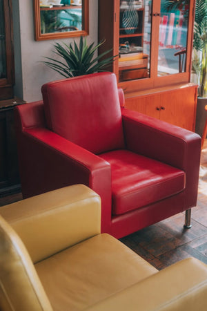 レザーラウンジチェア