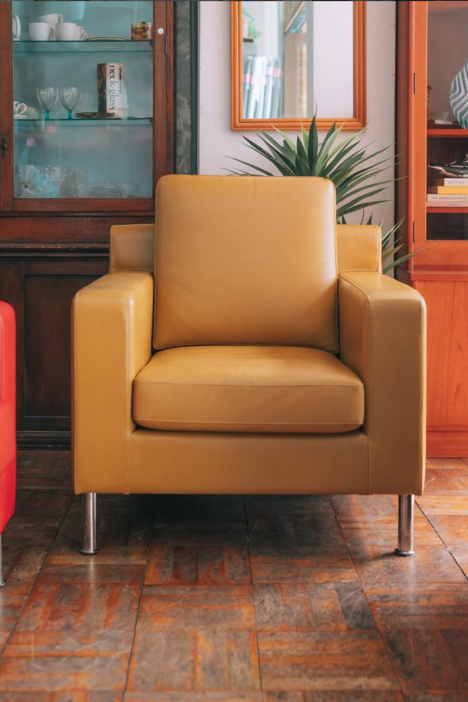 レザーラウンジチェア