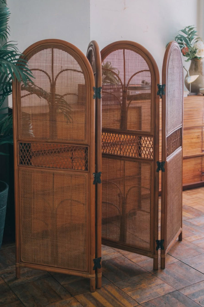 ラタンパーテーション