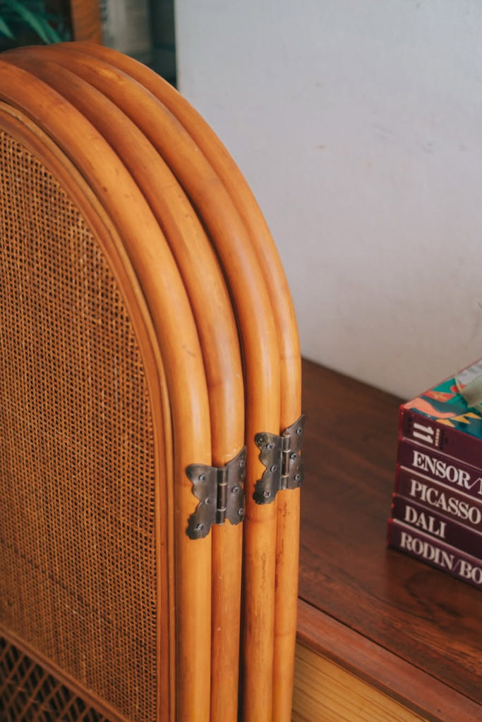 ラタンパーテーション