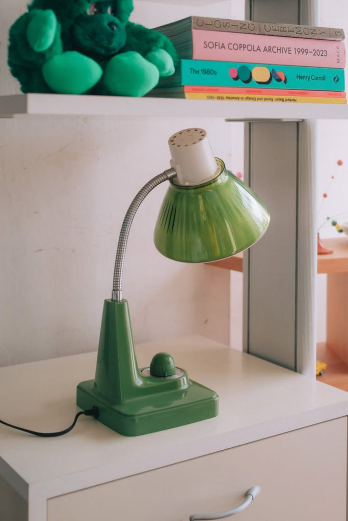 グリーンのテーブルライト