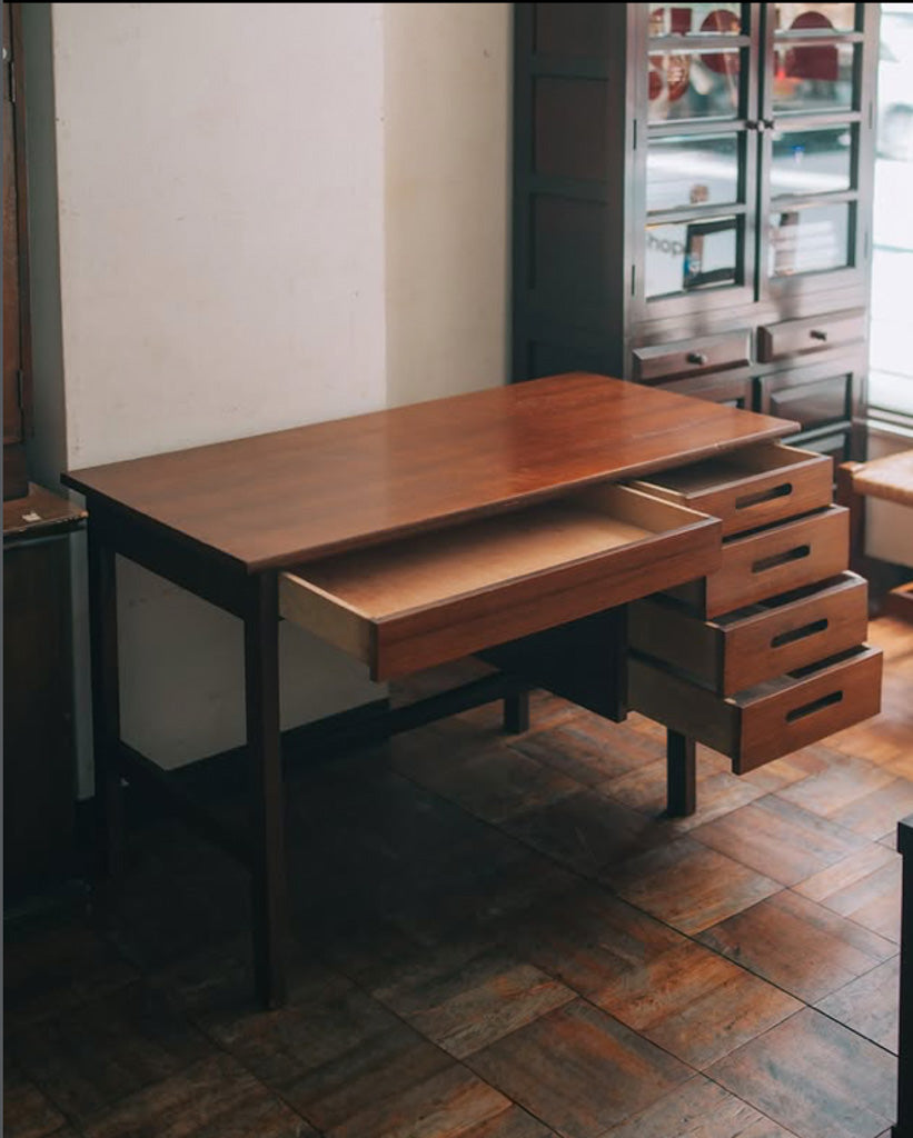 チーク材国産デスク