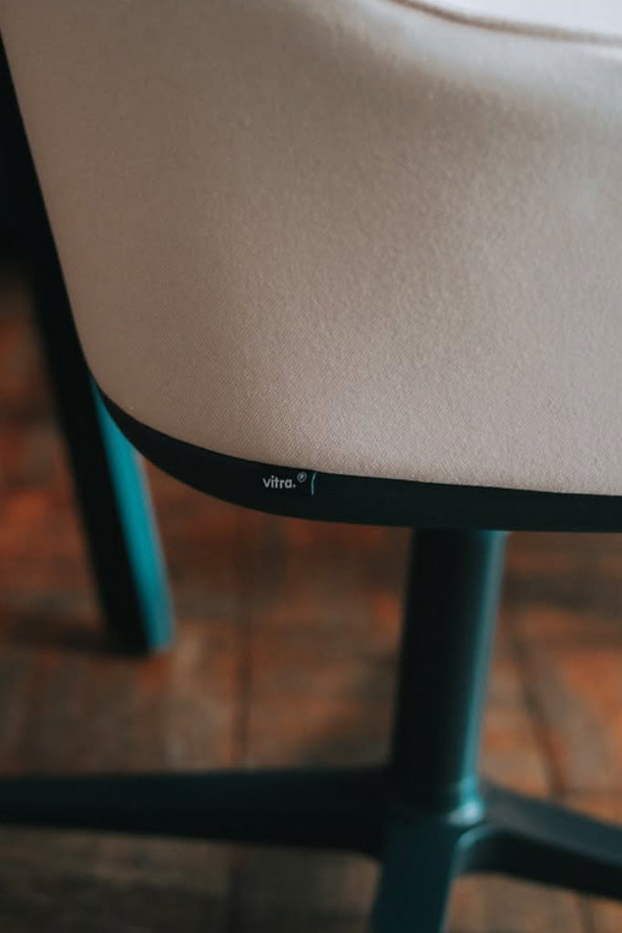 Vitra ソフトシェルチェア
