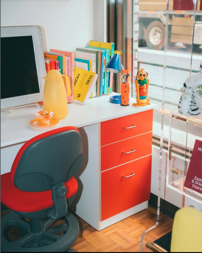 ACTUS SALLY DESK & CHAIR