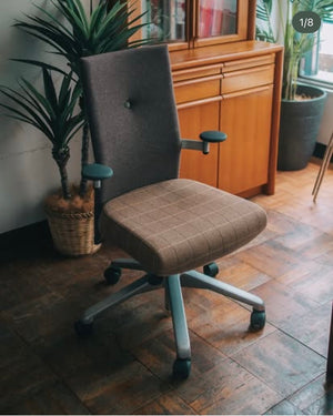 Fritz Hansen SPINチェア
