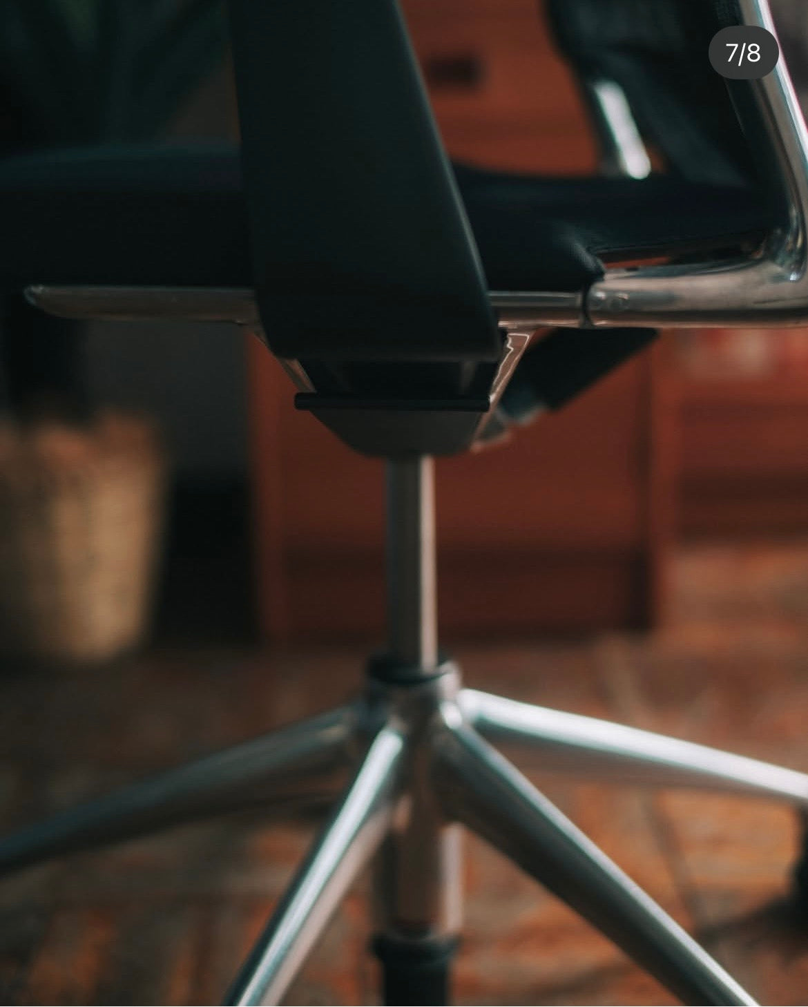vitra Meda Chair